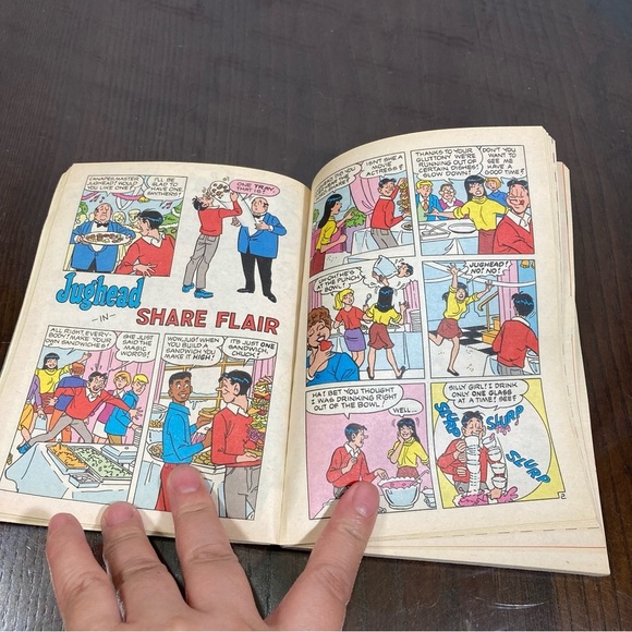Vintage Archie Comic Book! Excellent condition - Picture 6 of 9